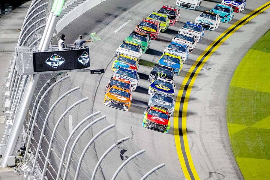 NASCAR racers get the green flag at Daytona Speedway