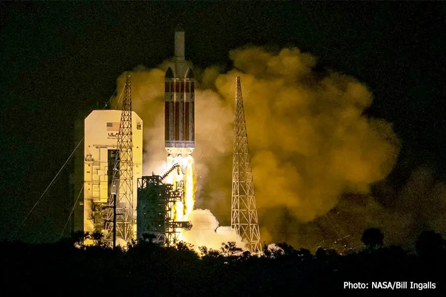 Parker Solar Probe nighttime launch