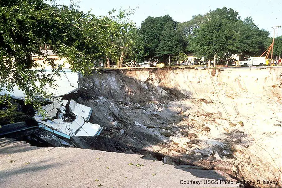 Large sinkhole in Winter Park, Florida