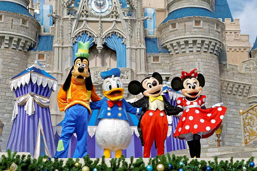 Disney characters Goofy, Donald Duck Mickey and Minnie Mouse